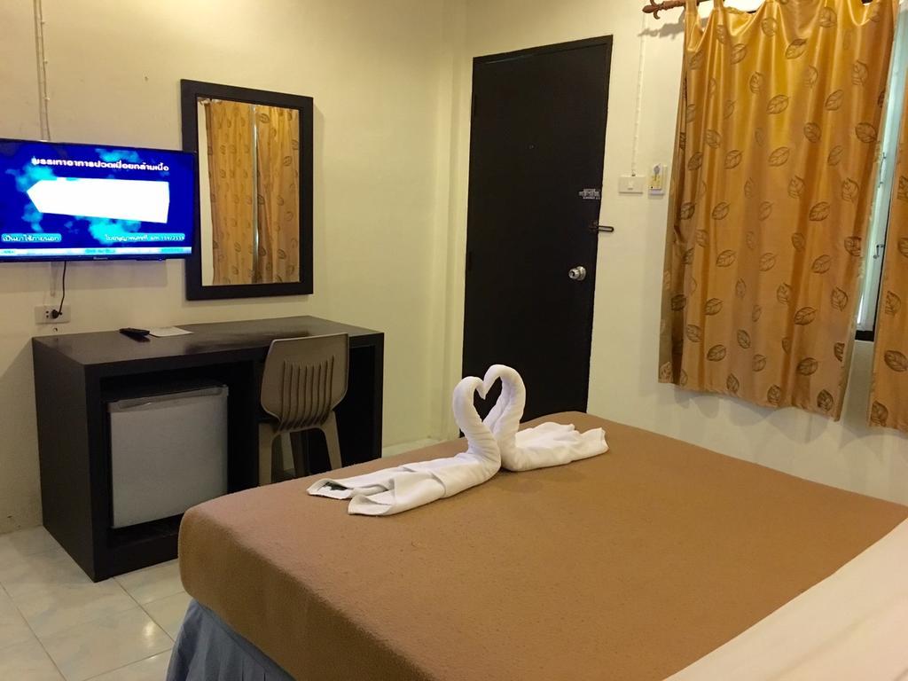 Patong Baantonsai Garden Resort מראה חיצוני תמונה